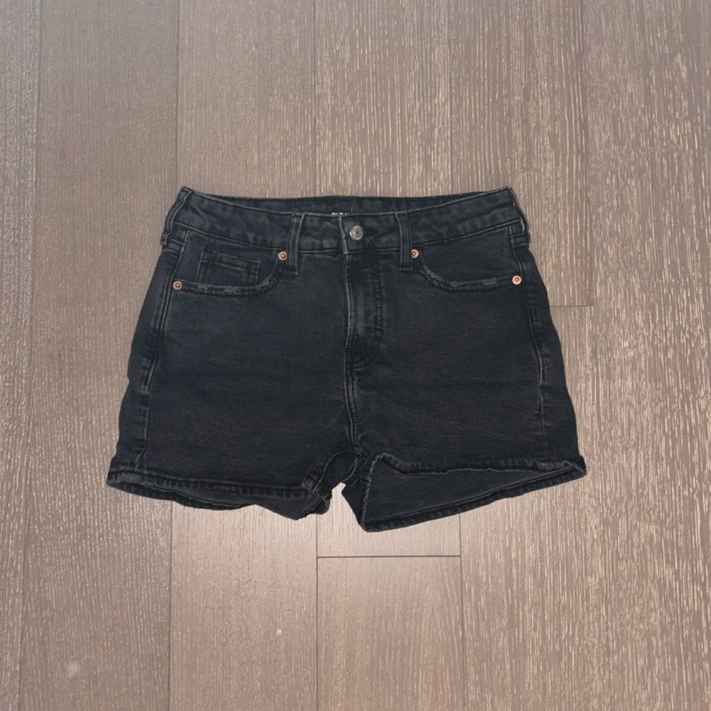 Old Navy washed black short shorts